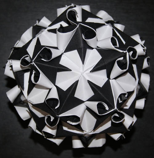 纸色恋曲的黑白配折纸作品欣赏-纸艺花球系列