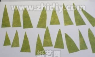 折纸菠萝制作教程-三角插折纸