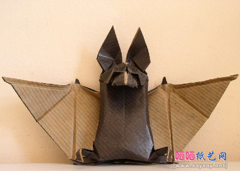 Tom Defoirdt蝙蝠的手工折纸方法