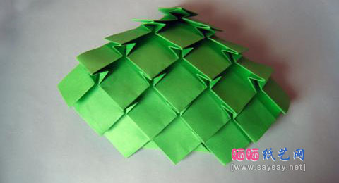 折纸圣诞树图解步骤11
