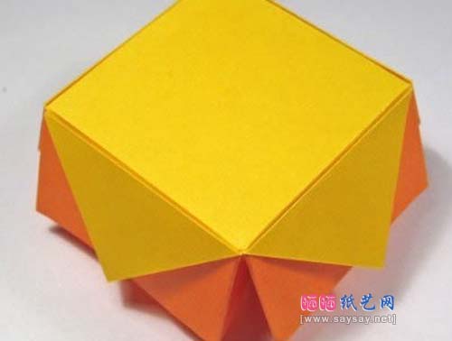 花瓣型分格档纸盒的折纸步骤9