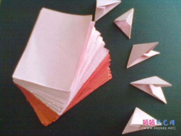 三角插蛋糕的折纸需要材料