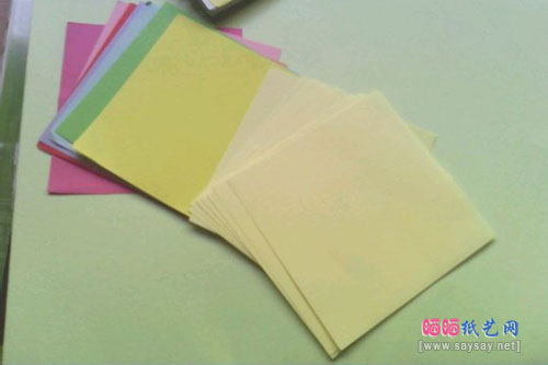 8色礼盒实拍折纸教程步骤1