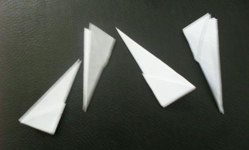 折纸大全-极具观赏性纸飞机的折法
