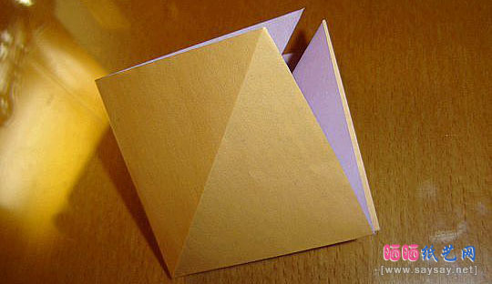 铃兰花折纸详细步骤3