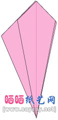 简单三角插孔雀开屏尾巴的三角单元手工折纸步骤9