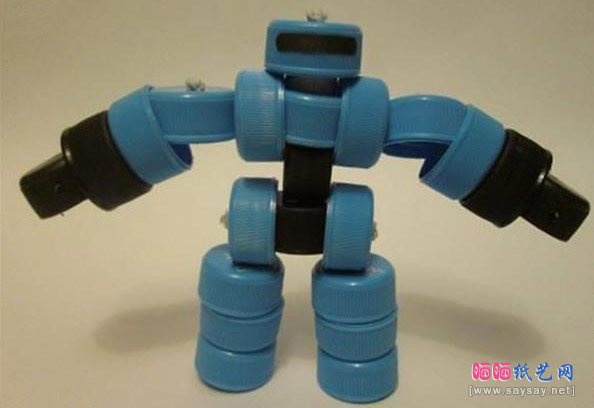 塑料瓶盖DIY机械战警机器人玩具制作教程图片步骤13