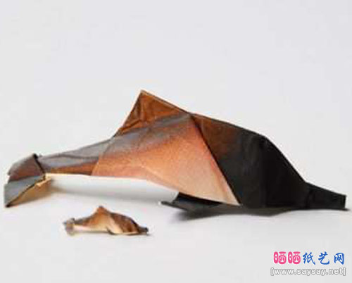 友善的海豚手工折纸图片教程效果图
