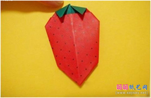 可爱草莓手工折纸详细步骤图片13