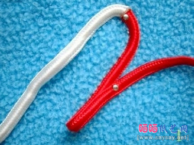 八耳空心团锦结的编织方法图解步骤图片1