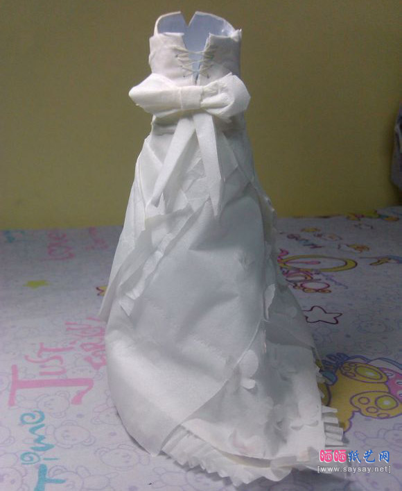 用卫生纸制做婚纱手工DIY教程图片步骤37