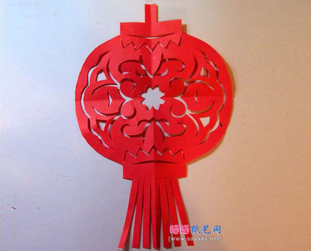 中国传统文化剪纸灯笼DIY的成品图