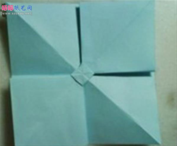 手工折纸实用漂亮蝴蝶结的折法教程的详细图片步骤16