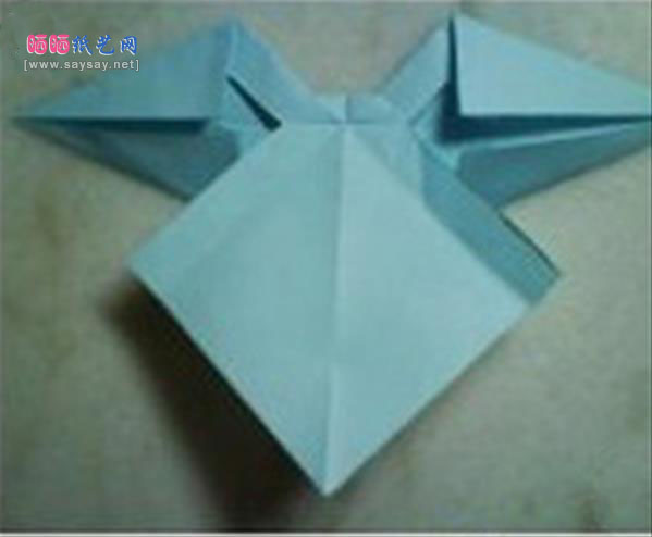 手工折纸实用漂亮蝴蝶结的折法教程的详细图片步骤22