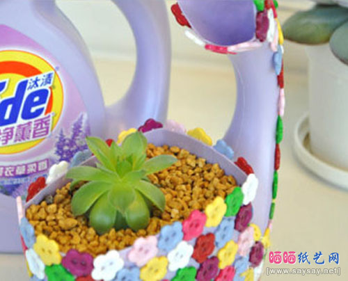 洗衣液塑料瓶制作漂亮花盆成品图