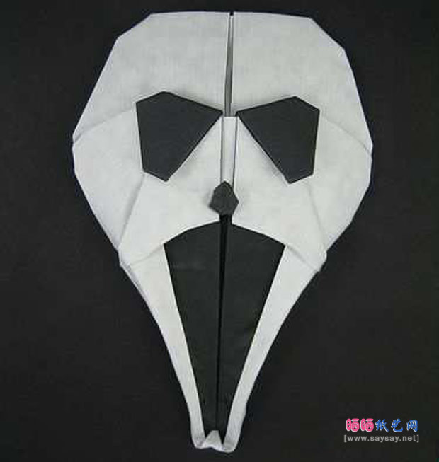 QuentinTrollip的骷髅面具手工折纸教程成品图
