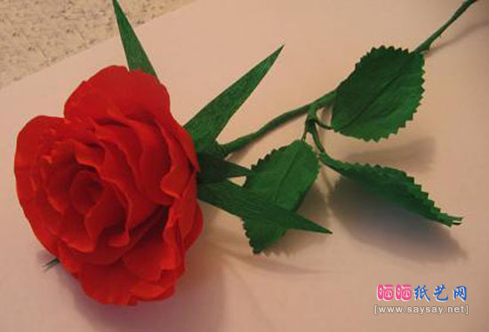 皱纹纸手工制作带叶玫瑰花的做法教程图片步骤21