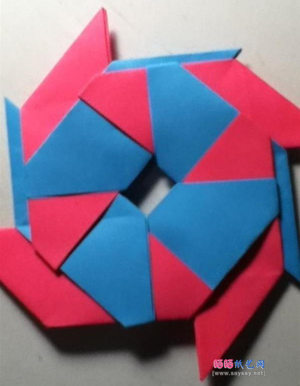 好玩的儿童玩具折纸飞镖的折法图片步骤13