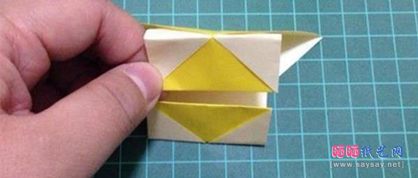 如何折纸灯笼 一款漂亮的元宵节手工折纸灯笼的做法教程图片步骤8