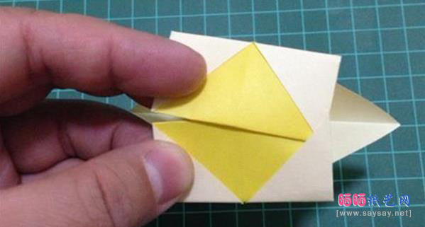 如何折纸灯笼 一款漂亮的元宵节手工折纸灯笼的做法教程图片步骤9