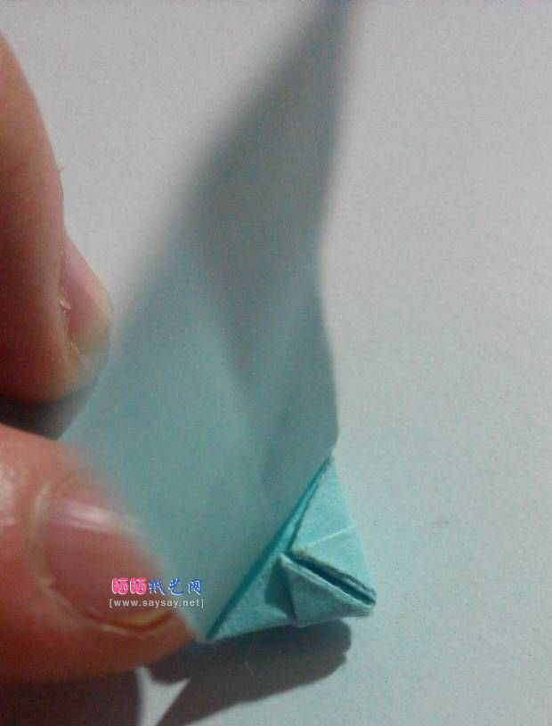 漂亮饰品折纸蝴蝶戒指的方法教程图片步骤13
