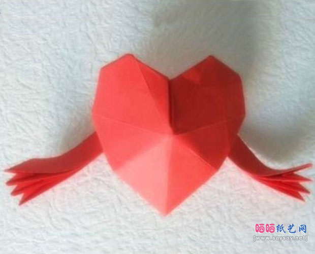 好玩的折纸满满爱心的抱抱手工折纸教程完成效果图