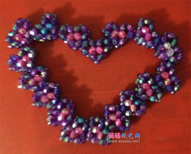 精美水晶串珠心形吊坠手工DIY教程完成效果图