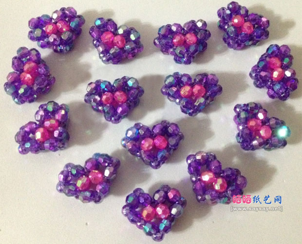 精美水晶串珠心形吊坠手工DIY教程制作成品图