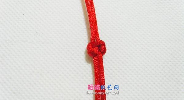订情物DIY制作：同心结手绳编织方法