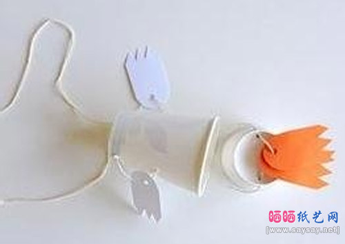 幼儿园手工制作教程 一次性纸杯DIY可爱鸭子