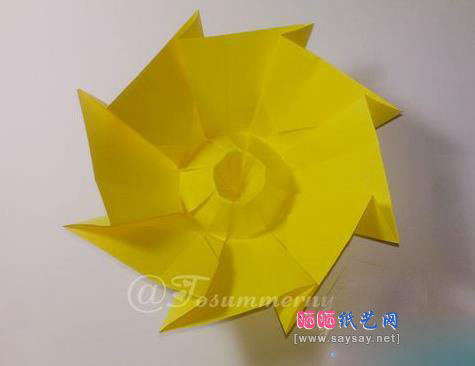 儿童手工折纸教程 金色太阳的折法