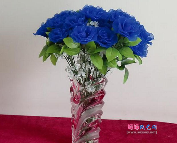 丝袜玫瑰的做法 丝网花蓝色妖姬手工制作成品图