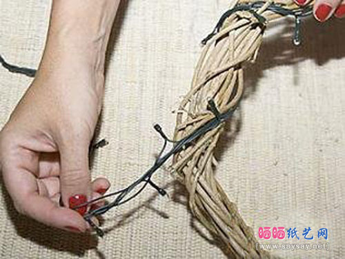 装饰灯,旧杂志,纸艺制作教程