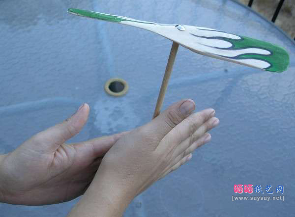 简易玩具DIY 好玩的竹蜻蜓制作方法
