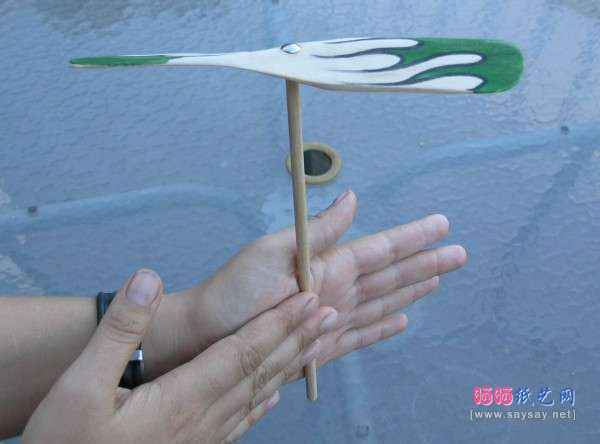 简易玩具DIY 好玩的竹蜻蜓制作方法