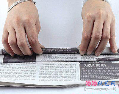 旧报纸变废为宝旧报纸制作实用杂物筐图片1