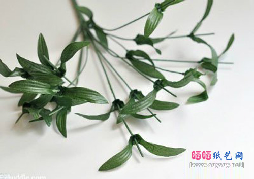 餐巾纸变废为宝制作纸艺花步骤3