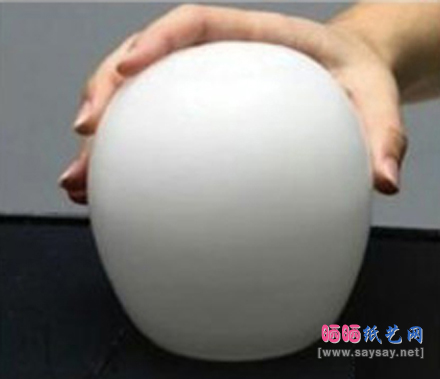 用气球制作唯美烛台的方法教程