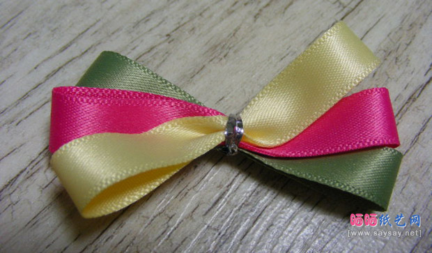 漂亮钮扣蝴蝶结发圈手工制作教程