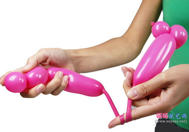 粉嫩小猪魔术气球动物造型制作教程详细图解