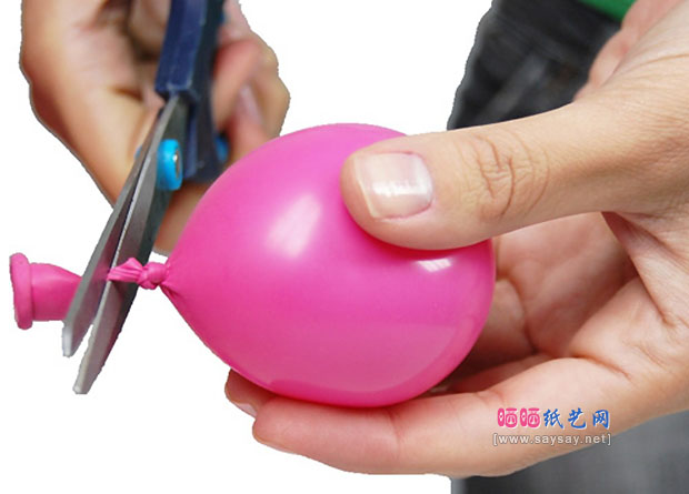 粉嫩小猪魔术气球动物造型制作教程详细图解