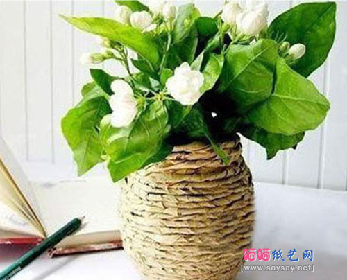 牛皮纸信封+废弃玻璃罐制作唯美田园风格花瓶