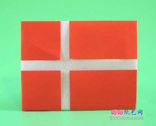 手工折纸丹麦国旗的方法教程