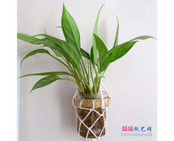 双面胶纸圈变废为宝制作吊篮