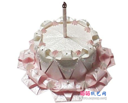 纸艺制作精致的生日蛋糕手工折纸教程完成效果图