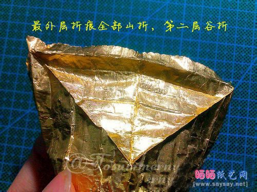 用糖果纸折出精彩的费列罗天使手工折纸实拍教程13