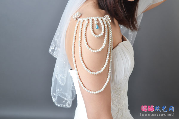教你制作一个特别的珍珠饰品 珠宝肩链DIY图解教程
