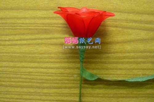 简易丝网花制作红玫瑰的方法教程
