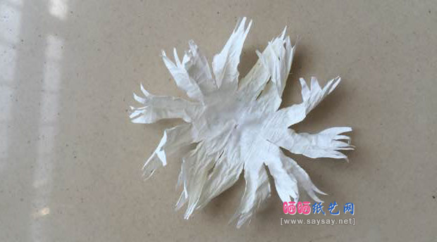 母亲节礼物纸艺花制作康乃馨折纸方法教程 第7步