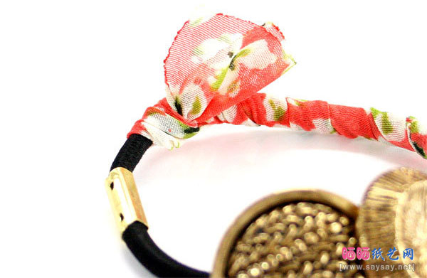 钮扣和碎花布手工制作漂亮田原风格布艺发圈